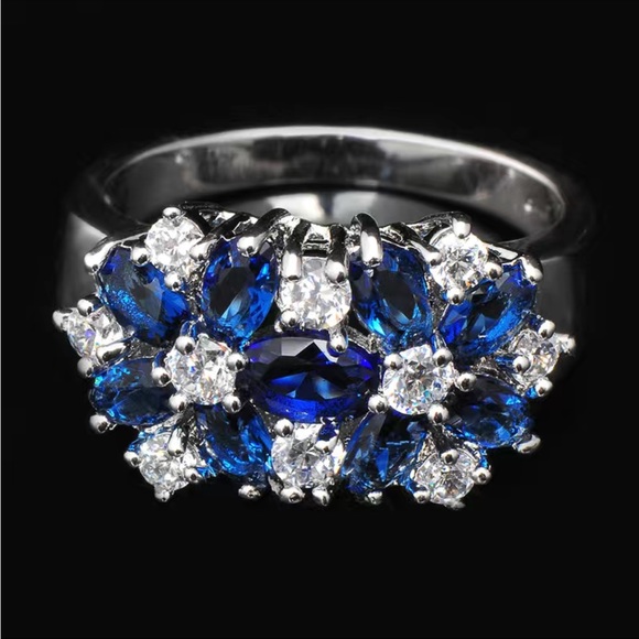 New Women’s 925 Silver Flower Blue Sapphire Ring - Picture 10 of 11